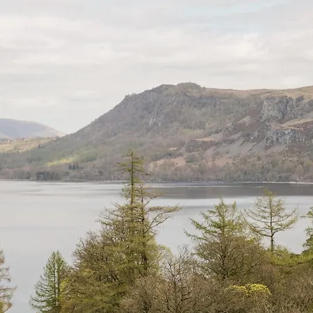 Holly Отель Кесвик